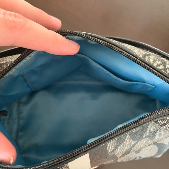 Vintage Coach Pochette Bag - Picture 5 of 7